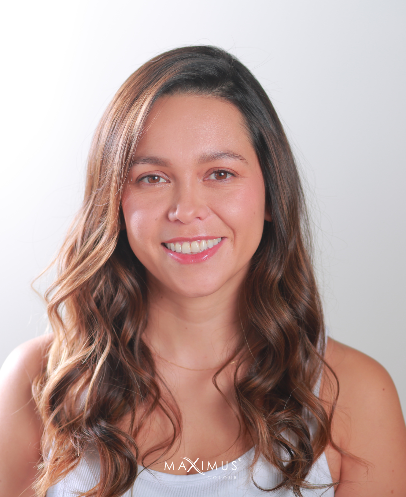 Maquillaje Líquido FPS 30 con Aloe Vera, vitamina E y Rosa de mosqueta acabado natural