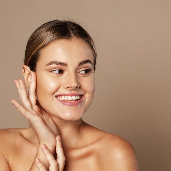 BB Cream Stick con Karité y vitamina E Unifica el tono acabado natural