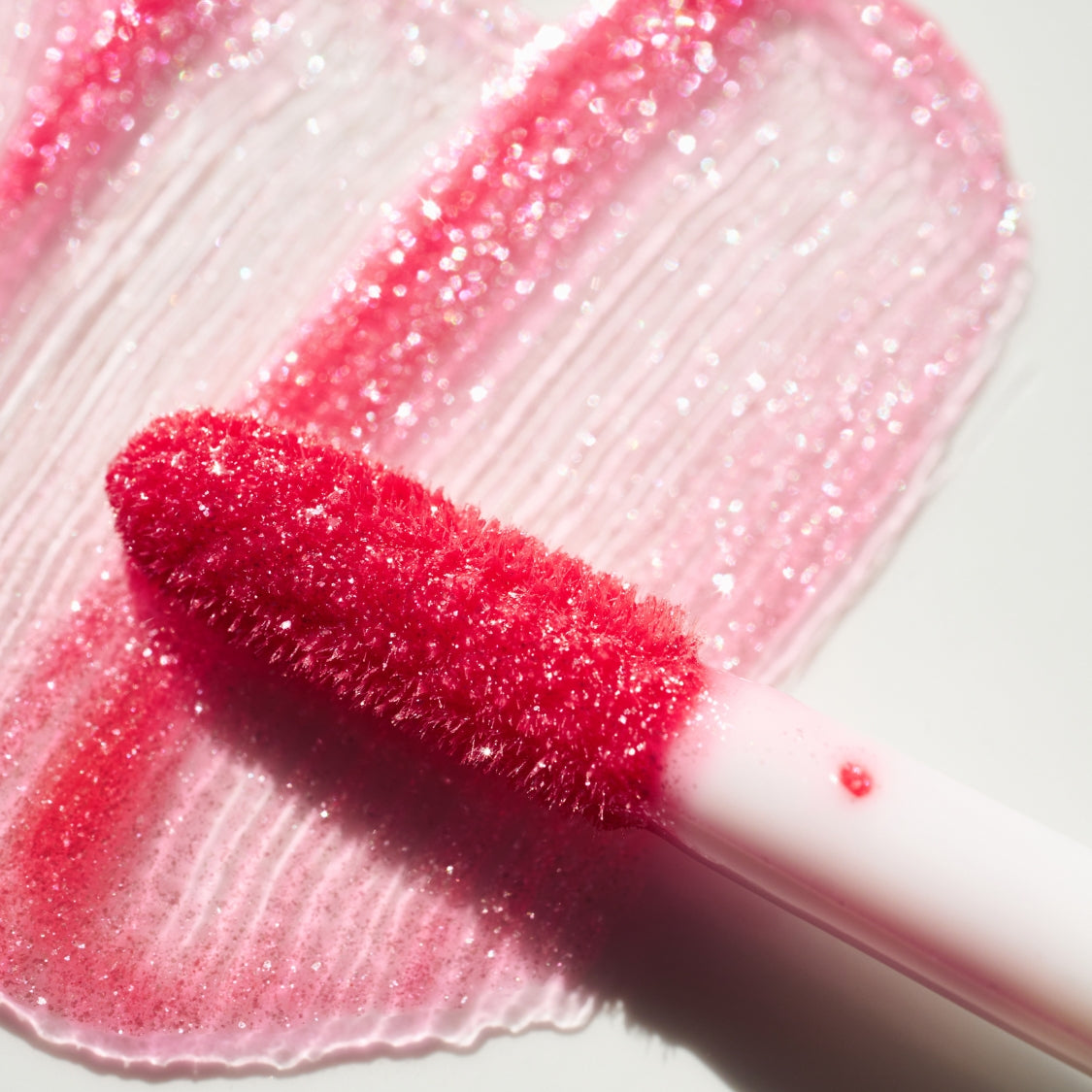Gloss hidratante con colágeno y toques frutales Maximus Colour